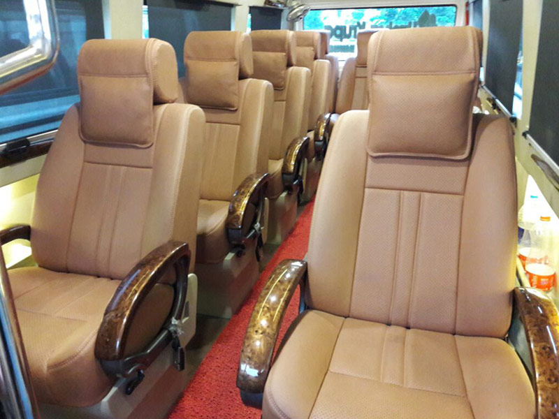 Tempo Traveller 12 Seat Maharaja