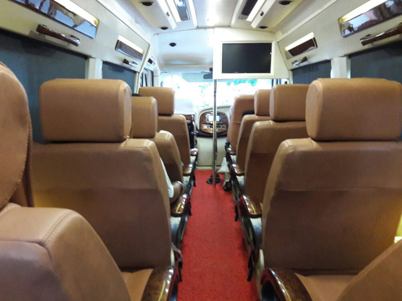 Tempo Traveller 12 Seat Maharaja