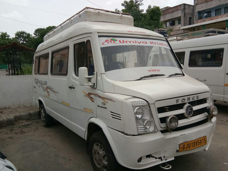 tempo traveller 14 seater price in ahmedabad